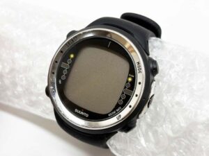 SUUNTO スント D4 ダイブコンピューター 100 METERS ダイコン