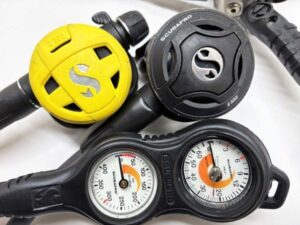 SCUBAPRO スキューバプロ MK11 Titanium S555 C300 チタン レギュレーター