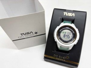TUSA ツサ DC Solar IQ1203 画面保護付き ダイブコンピューター ダイビング