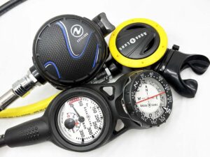 AQUALUNG アクアラング タイタン TITAN レギュレーター
